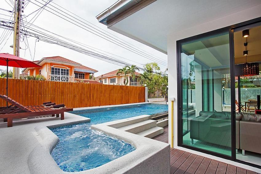 Vichy Villa Jomtien Beach Exterior photo